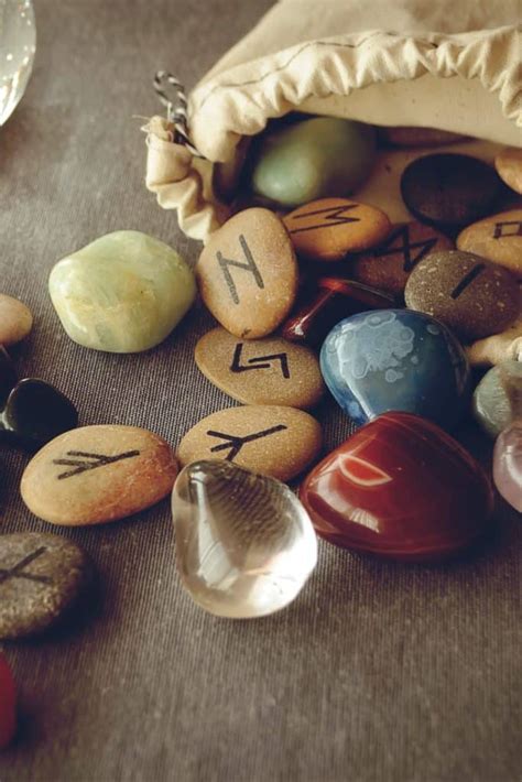 Ancient Knowledge for Modern Times: Applying the Wisdom of the Runes of the Wicca in Everyday Life